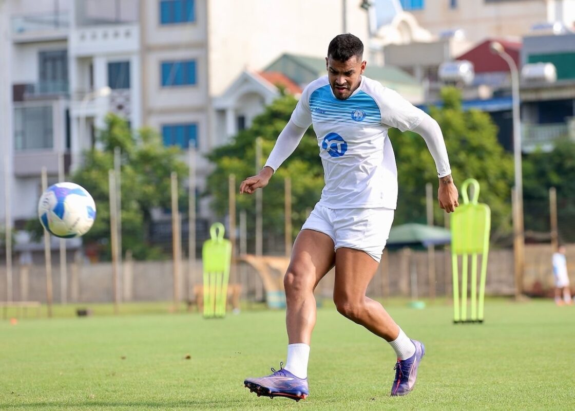 Brenner tụt dốc, Nam Định tiếc nuối “Sát thủ” Nguyễn Xuân Son