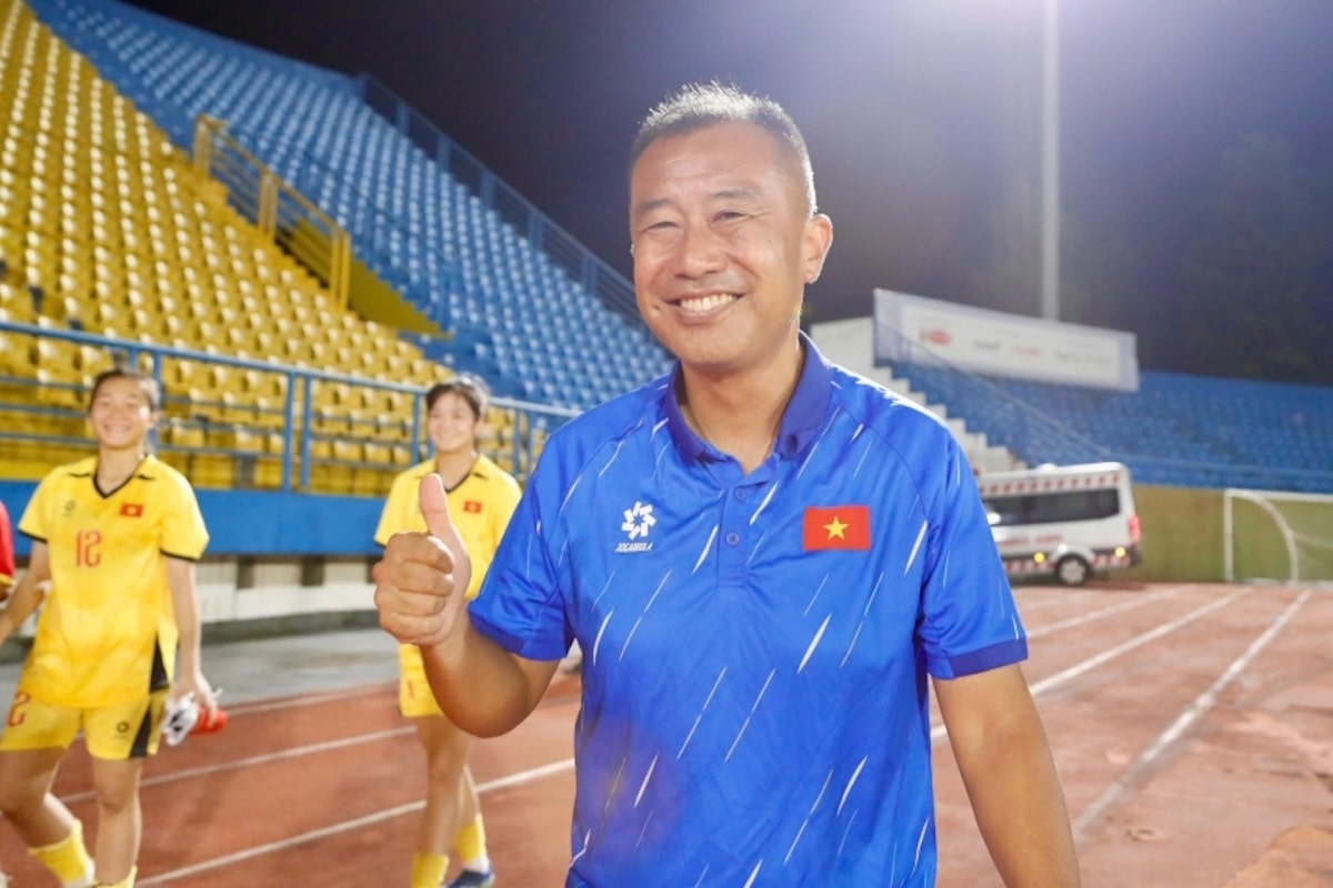 HLV Nhật Bản Okiyama: "Tôi rất tự hào về U17 Nữ Việt Nam!"