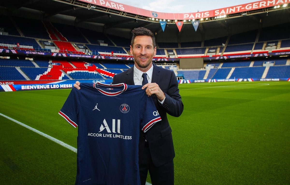 Messi đã đá cho những câu lạc bộ nào? Lịch sử và thành tích 3 Messi chính thức gia nhập PSG năm 2021, mang theo tham vọng Champions League của đội bóng