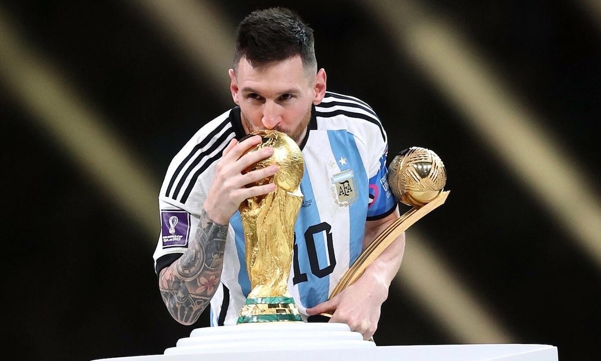 Messi có bao nhiêu Quả bóng vàng? Cập nhật mới nhất 2025 4 Messi ghi 7 bàn, lập kỷ lục ghi bàn ở mọi vòng đấu World Cup 2022